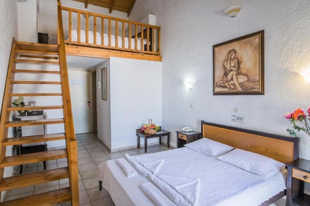 Территория Creta Aquamarine Hotel 3*