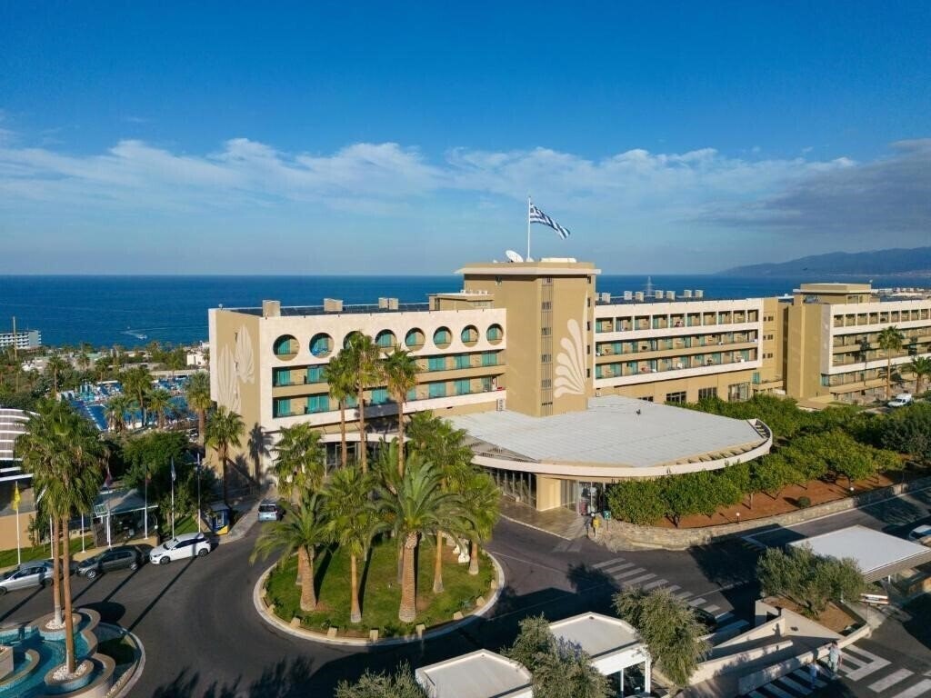 Отель Royal & Imperial Belvedere Hotel 4*