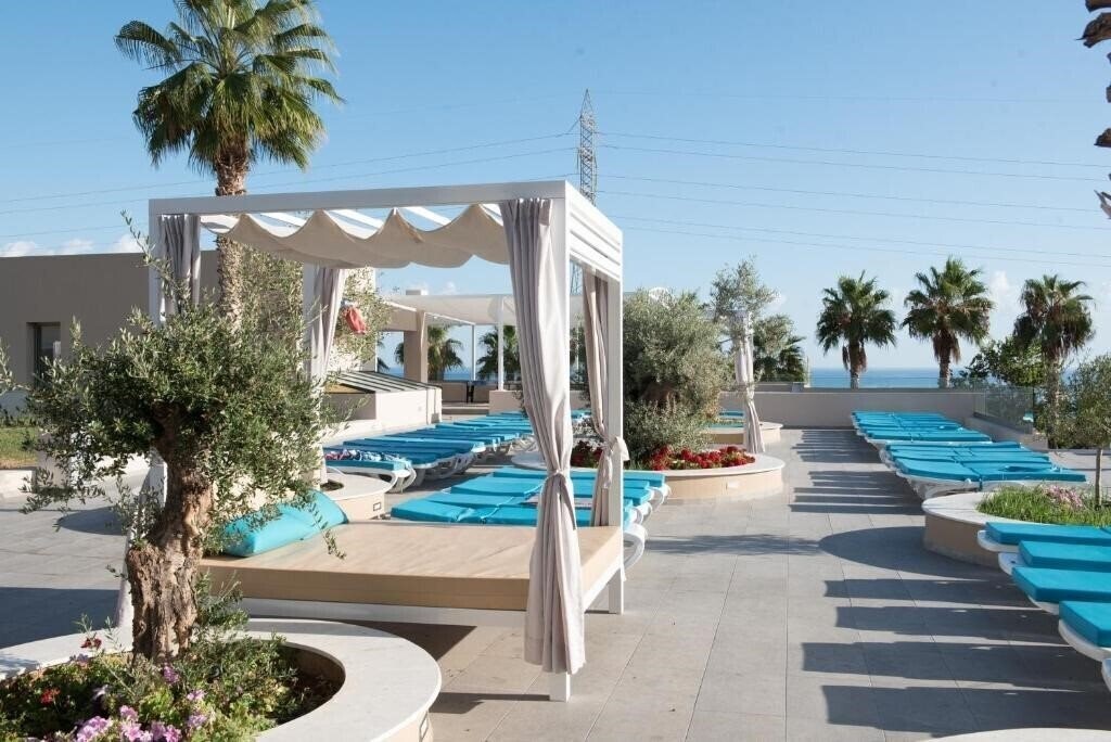 Апартаменты Royal & Imperial Belvedere Hotel 4*