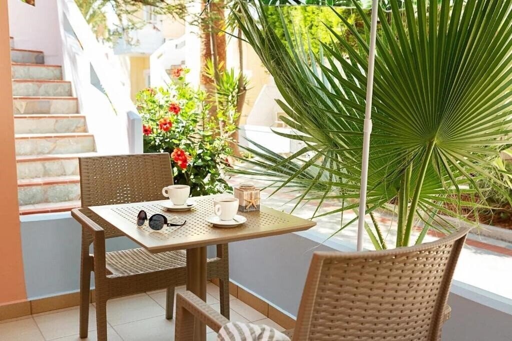 Апартаменты Mediterranea (Kato Daratso) 3*