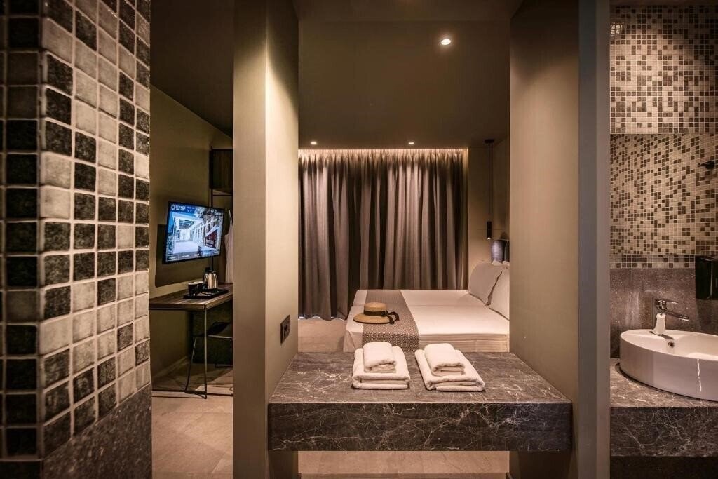 Отель Petousis Apartments апартаменты