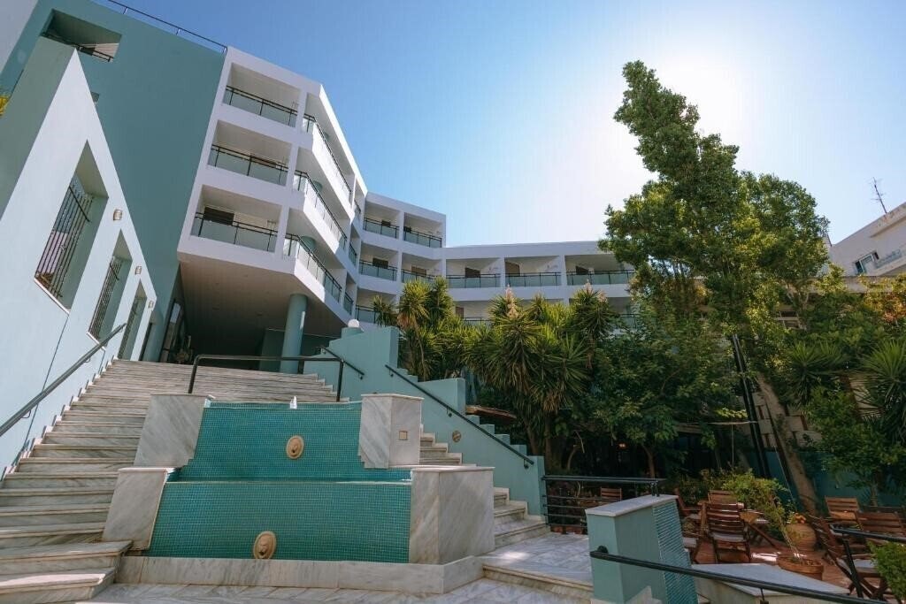 Вид Santa Marina Unique Hotel 4*