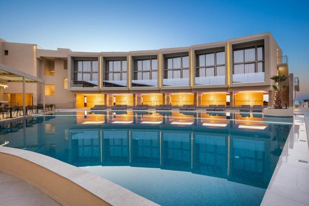 Готель Ventale Island Breeze Resort 5*