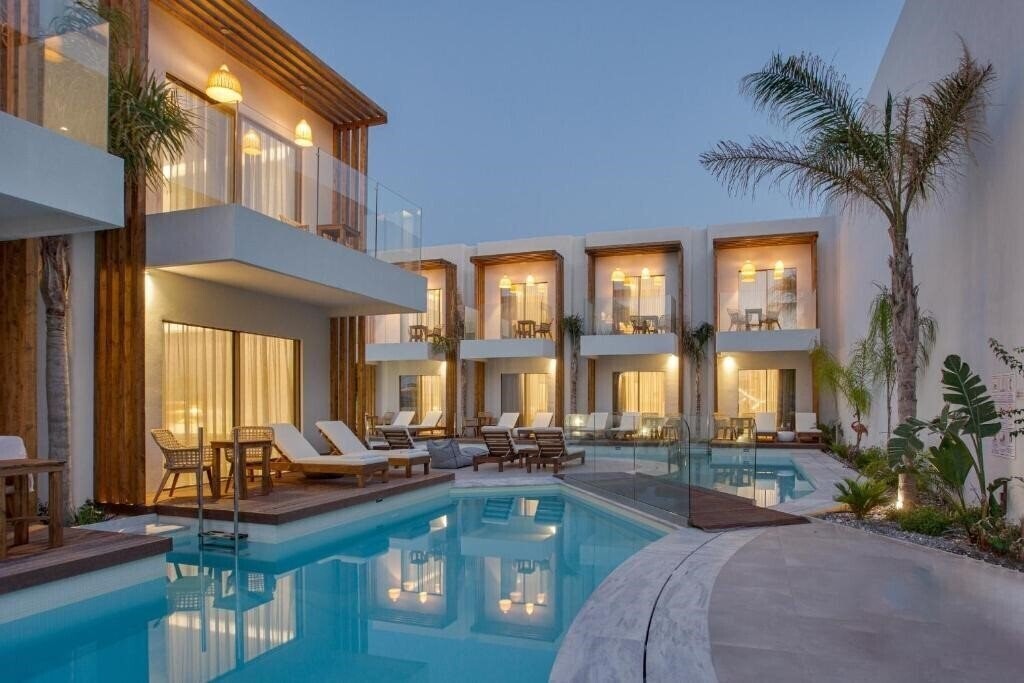 Апартаменти Galazio Beach Resort 4*