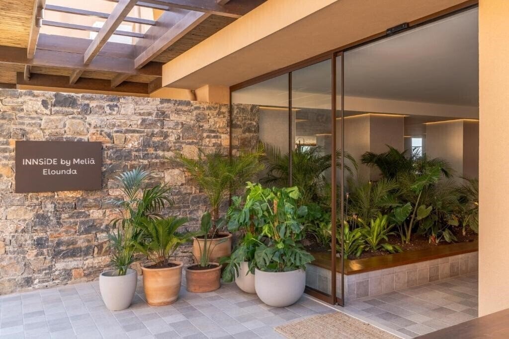 Вид Innside by Melia Elounda 5*