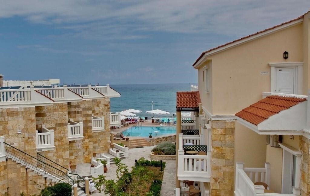 Отель Jo-An Beach Apart Hotel 4*
