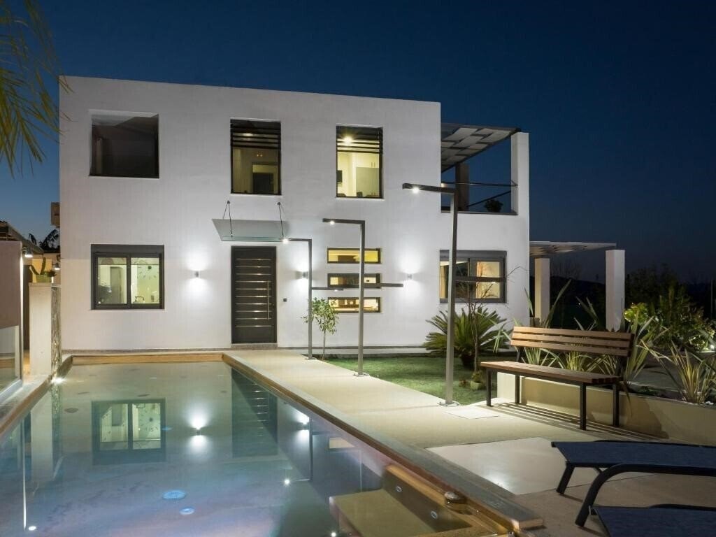 Фотографія Alyona Villa 4*