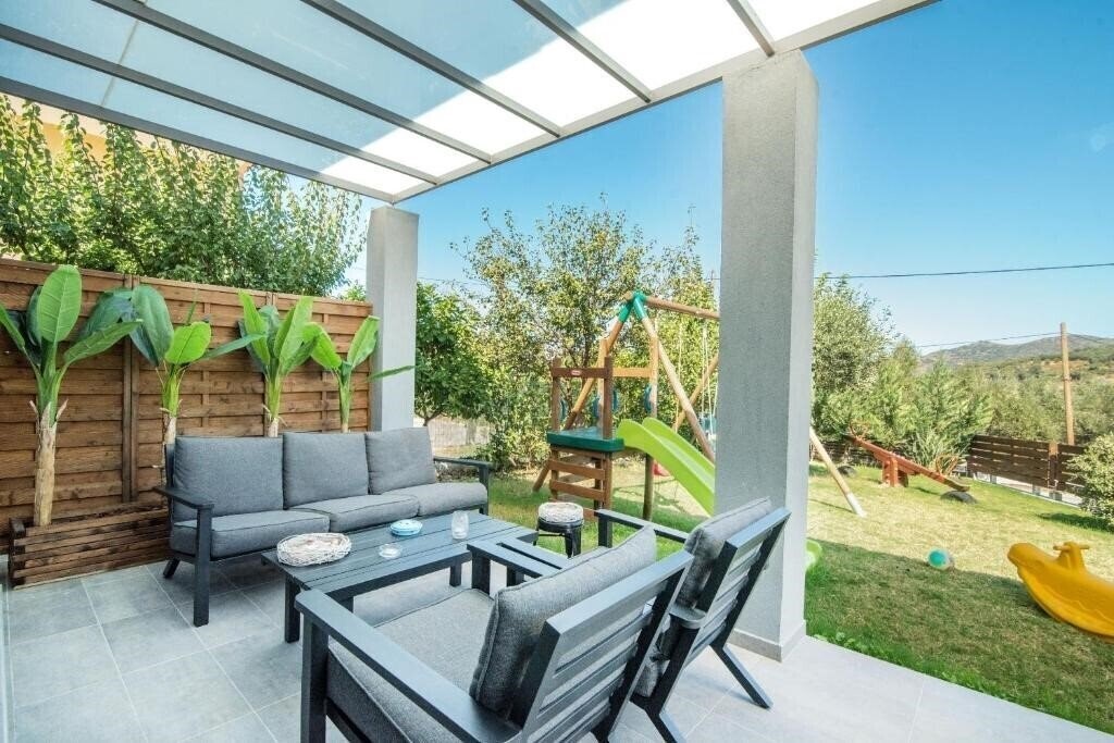 Апартаменти Alyona Villa 4*