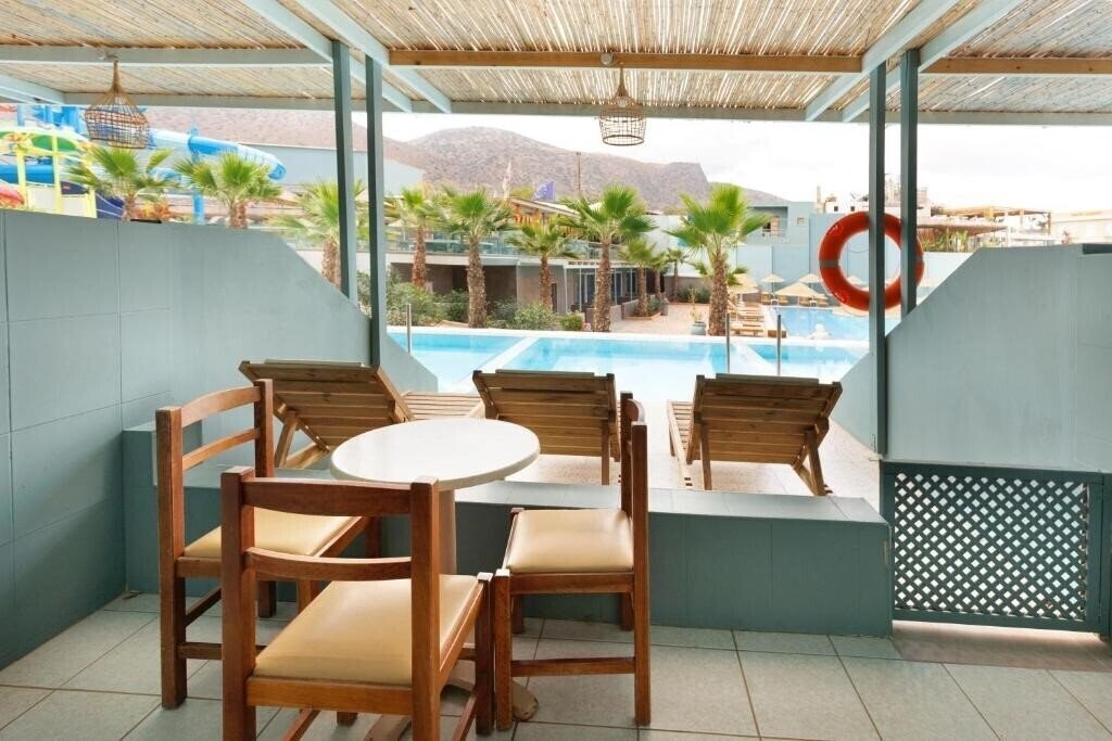Апартаменты Sun Bay & Waterpark 4*