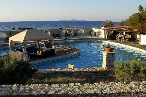 Апартаменты Lassion Beach Hotel 3*