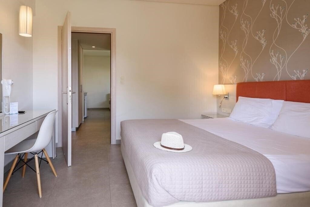 Панорама Poseidon Studios & Apartments 3*