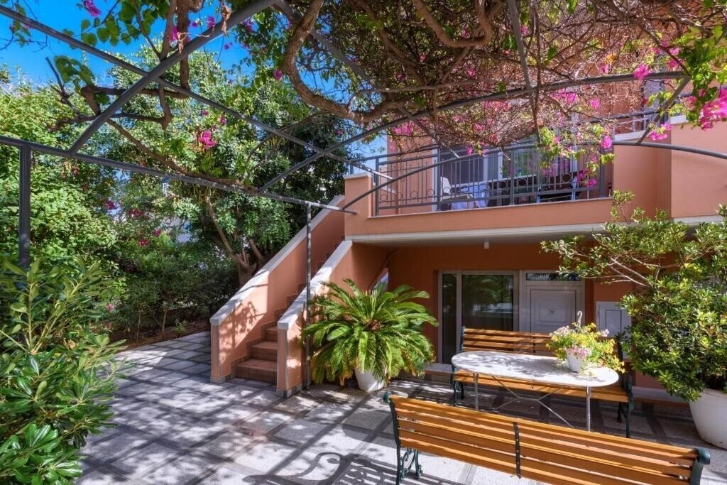 Картинка Poseidon Studios & Apartments 3*