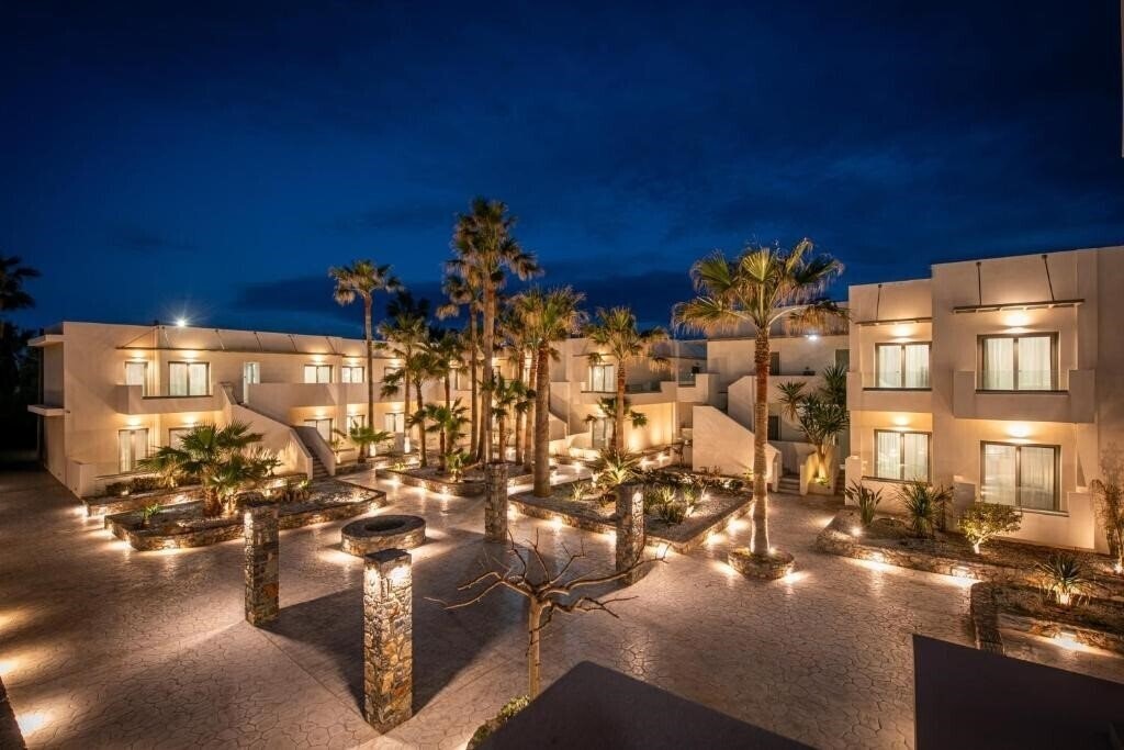 Отель Saint George Gournes Bay 4*