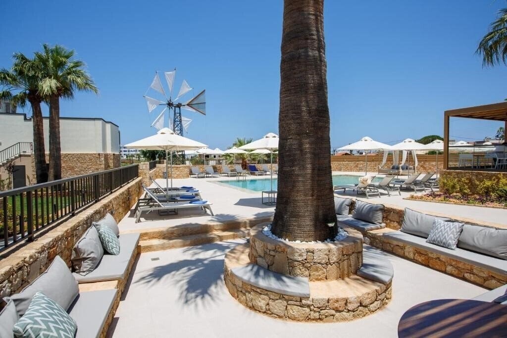 Вид Aloe Boutique Hotel Powered By Anissa Beach 4*