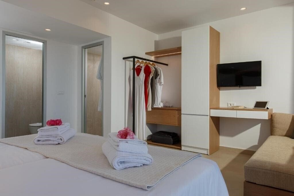 Апартаменти Aloe Boutique Hotel Powered By Anissa Beach 4*