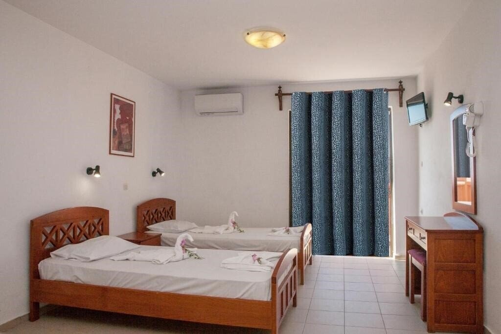 Территория Ekavi Apartments 2*