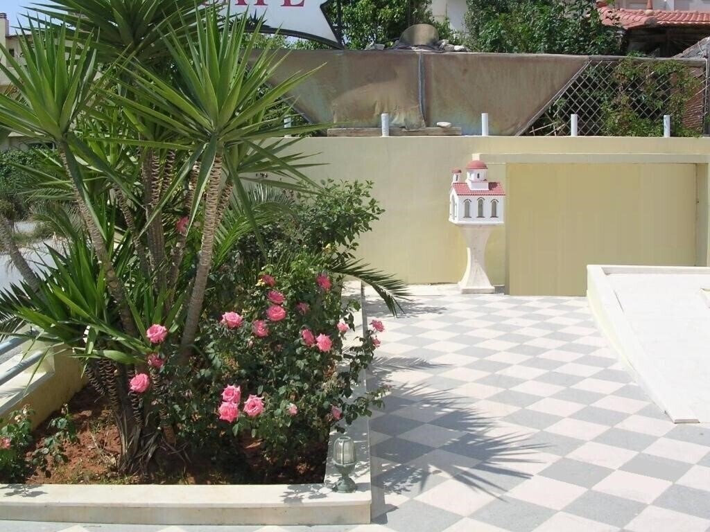 Апартаменты Eleni Palace 3*