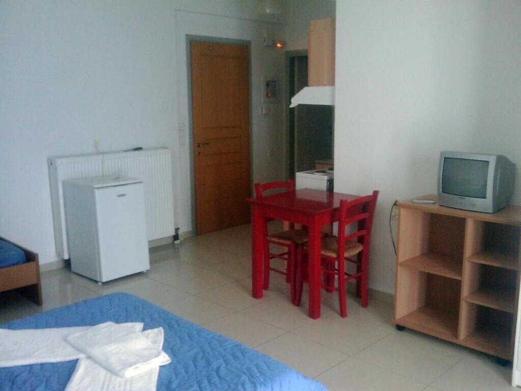 Территория Eleni Palace 3*