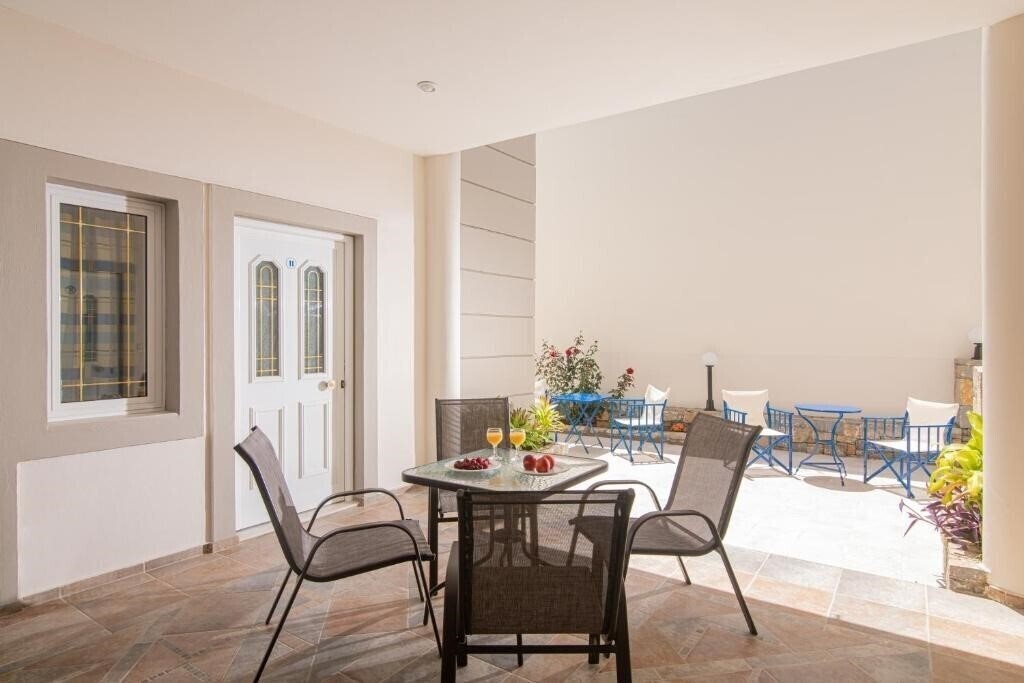 Апартаменти Litsa Mare Apartments 3*