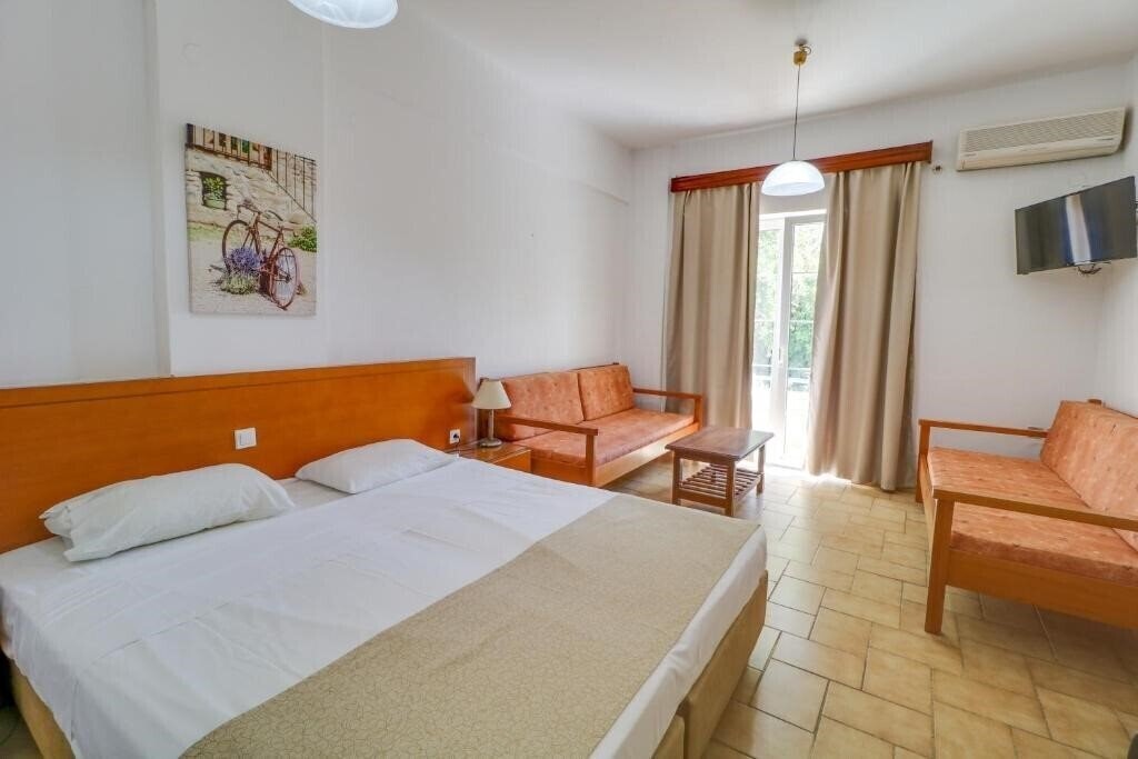 Панорама Marirena 3*