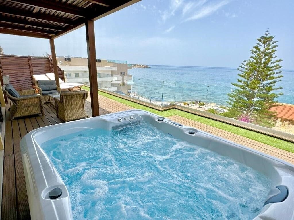 Вид Petra Beach Apartments 3*