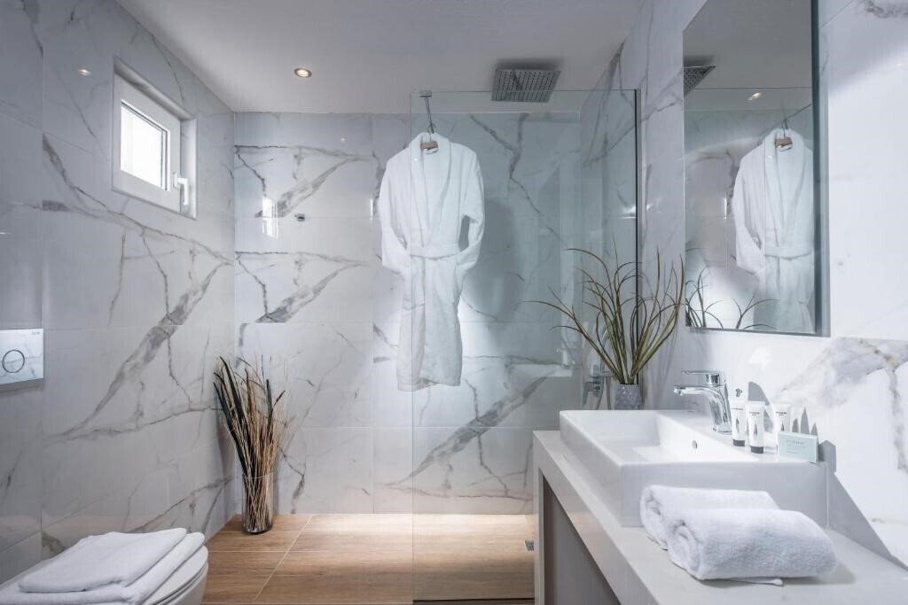 Фотография Alexander House 4*