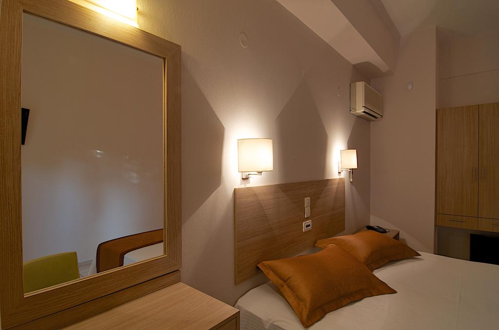 Апартаменти Blue Island 2*