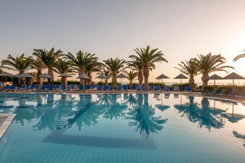 Фото Mediterraneo Hotel 4*