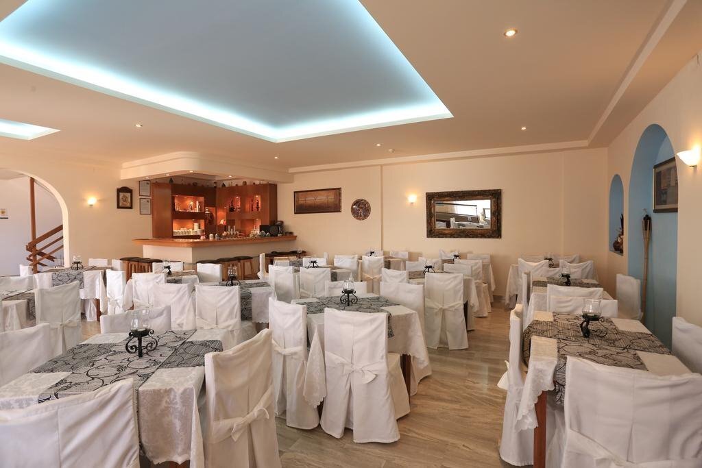 Территория Anthoula Village Hotel 4*