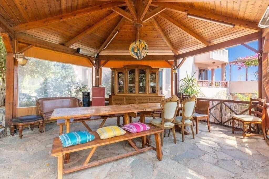 Вид Fereniki Hotel 3*