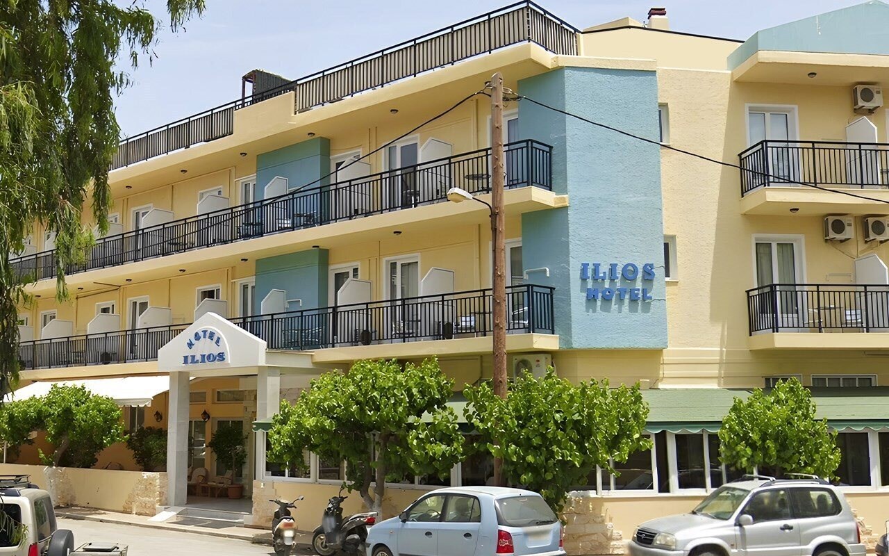 Готель Ilios Hotel 3*