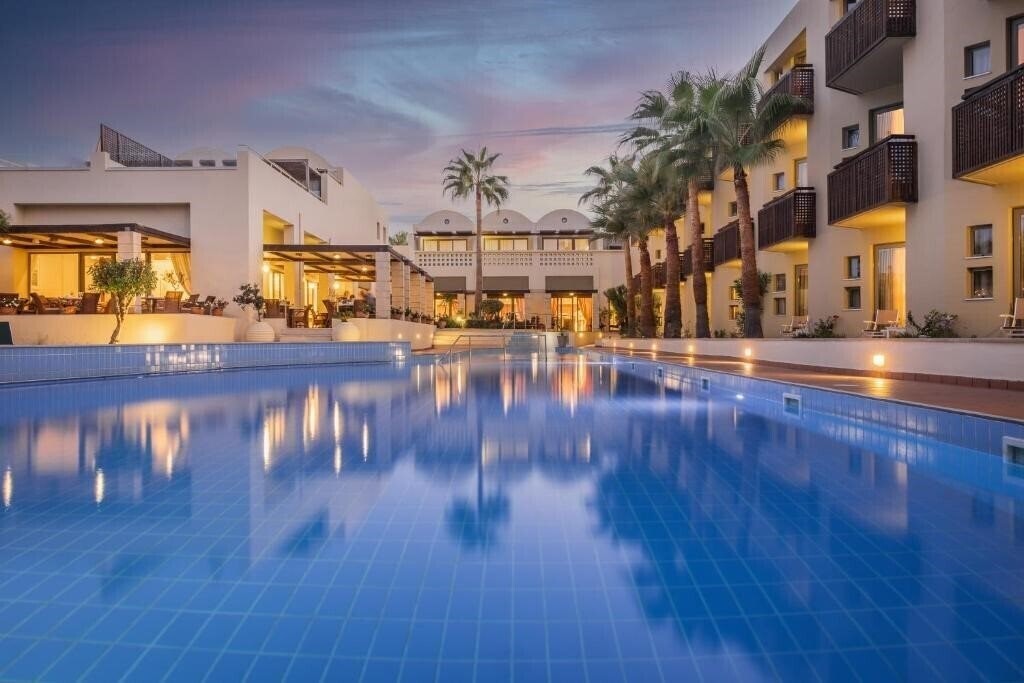 Вид Santa Marina Plaza 5*