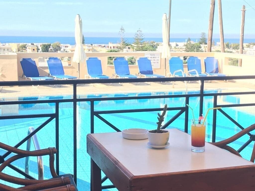 Апартаменти Litsa Efi 3*