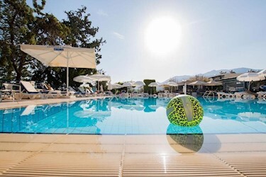 Гарячі тури в Грецію з  Крайова