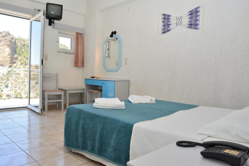 Територія Eden Rock Hotel 3*