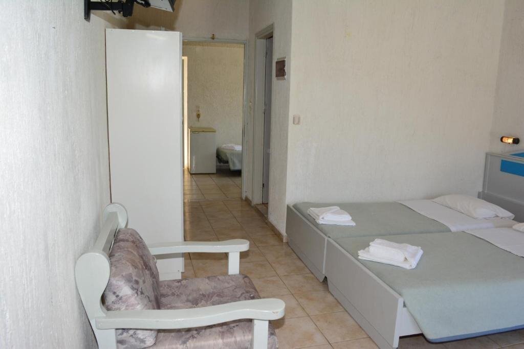 Апартаменти Eden Rock Hotel 3*