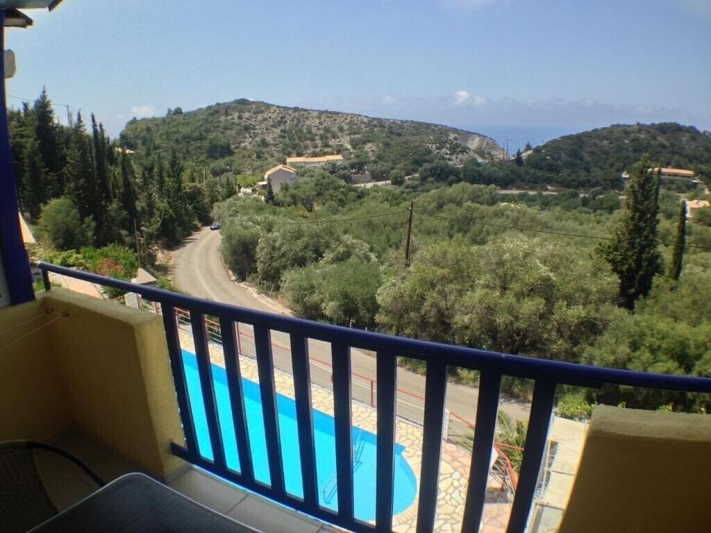 Вид Politia Hotel (Agios Nikitas) 3*