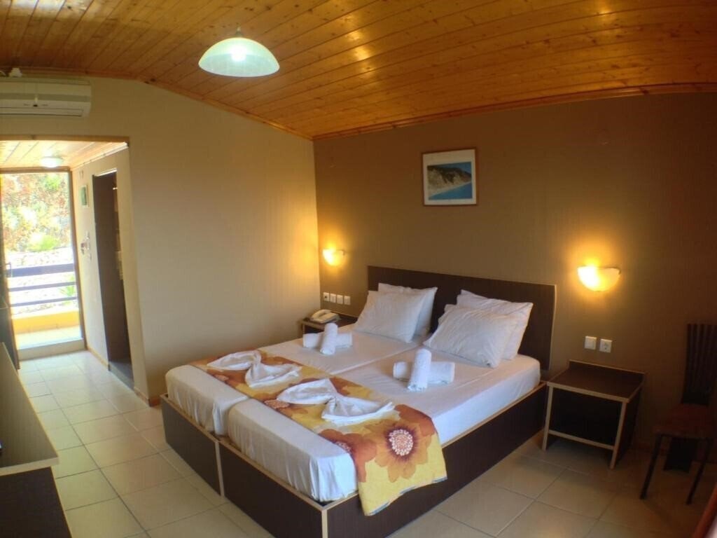 Територія Politia Hotel (Agios Nikitas) 3*