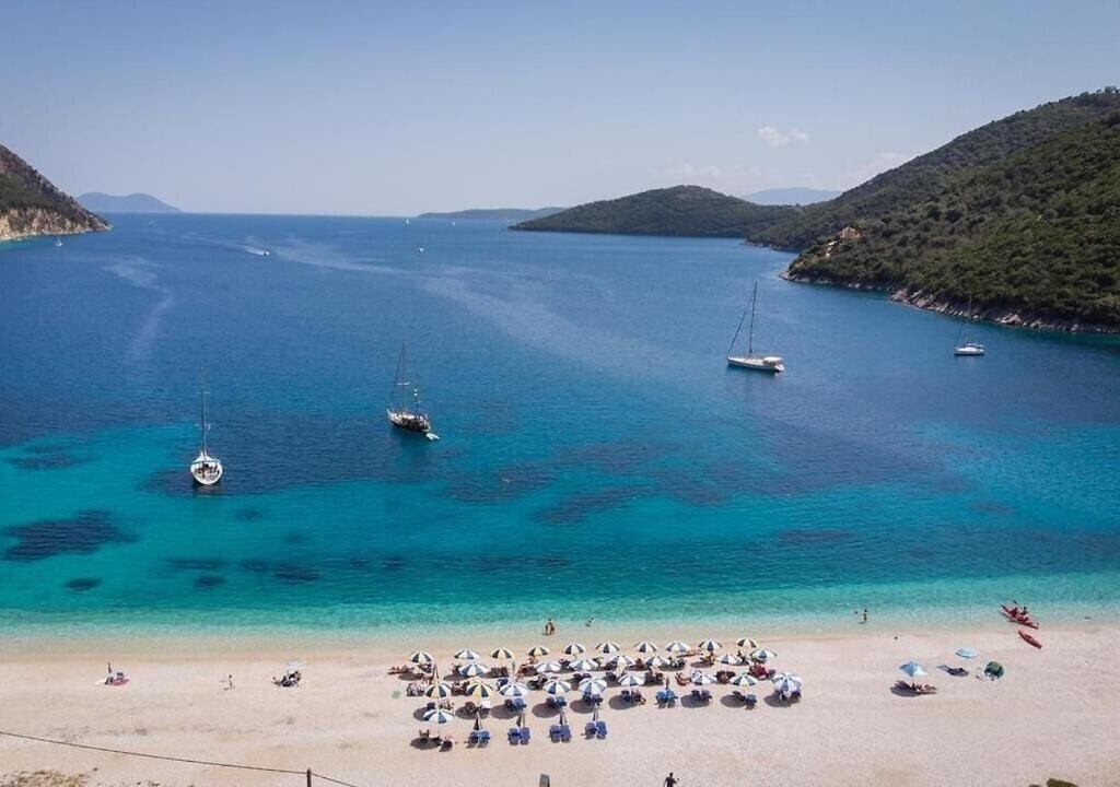 Готель Rouda Bay Beach Hotel (ex. Rouda Bay Hotel) 3*