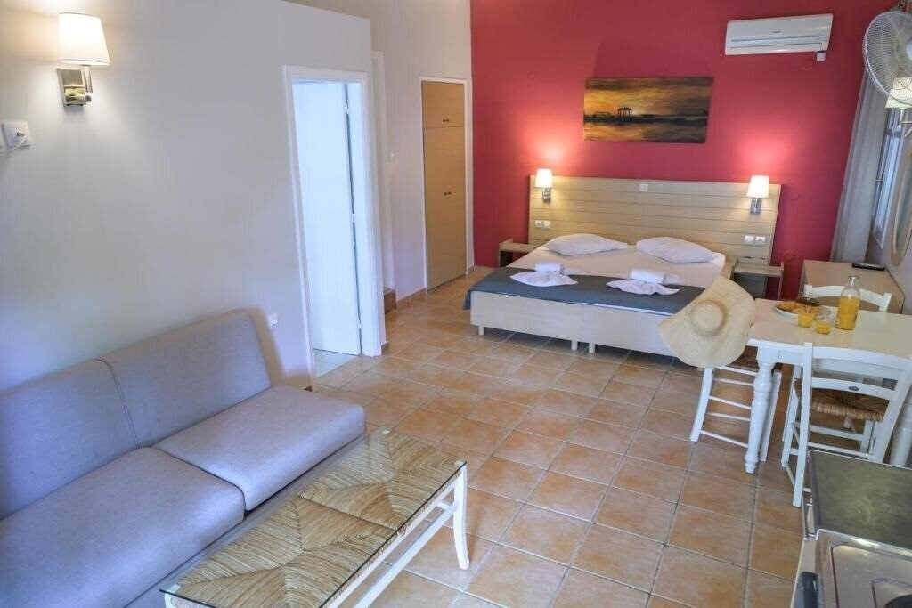 Територія Rouda Bay Beach Hotel (ex. Rouda Bay Hotel) 3*