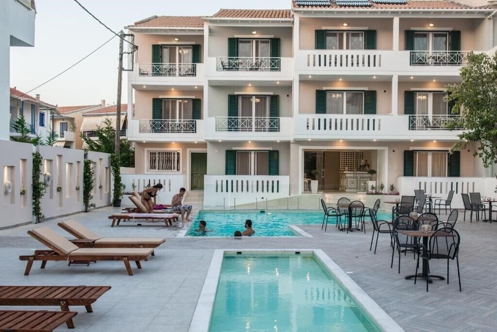 Отель Lefkadio Suites 5*