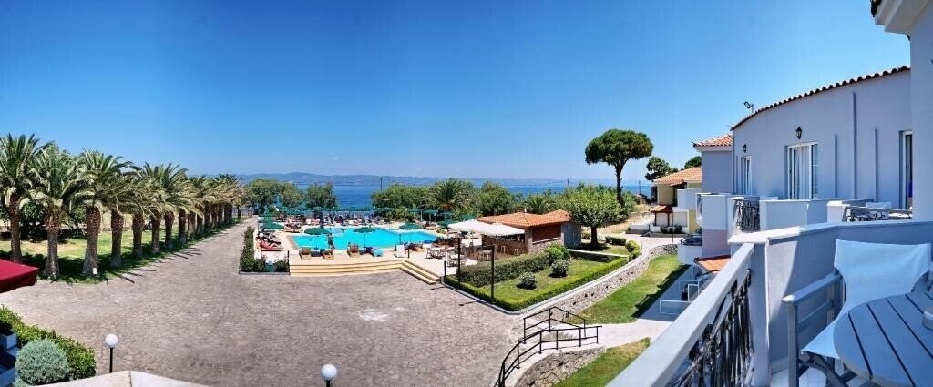 Картинка Bella Vista Molivos 4*