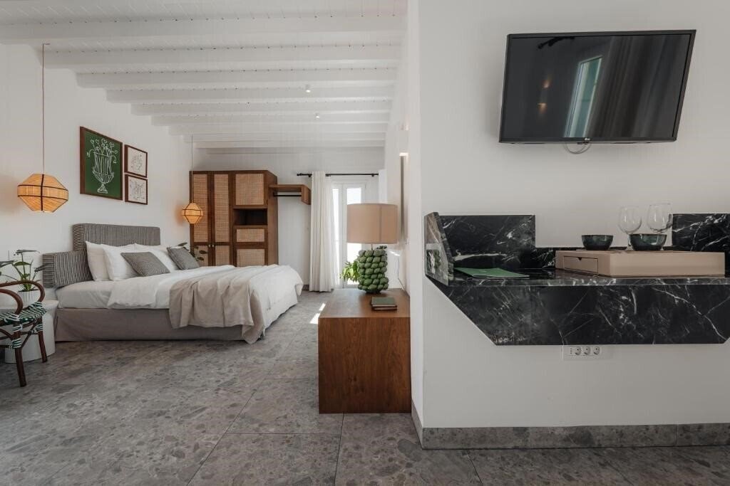 Апартаменты Pelican Bay Art Hotel 4*