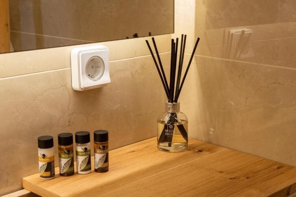 Панорама Elena Hotel 3*