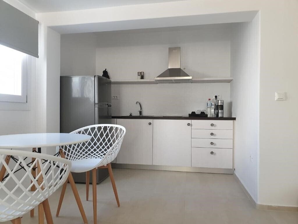 Апартаменти Belou Hotel 3*