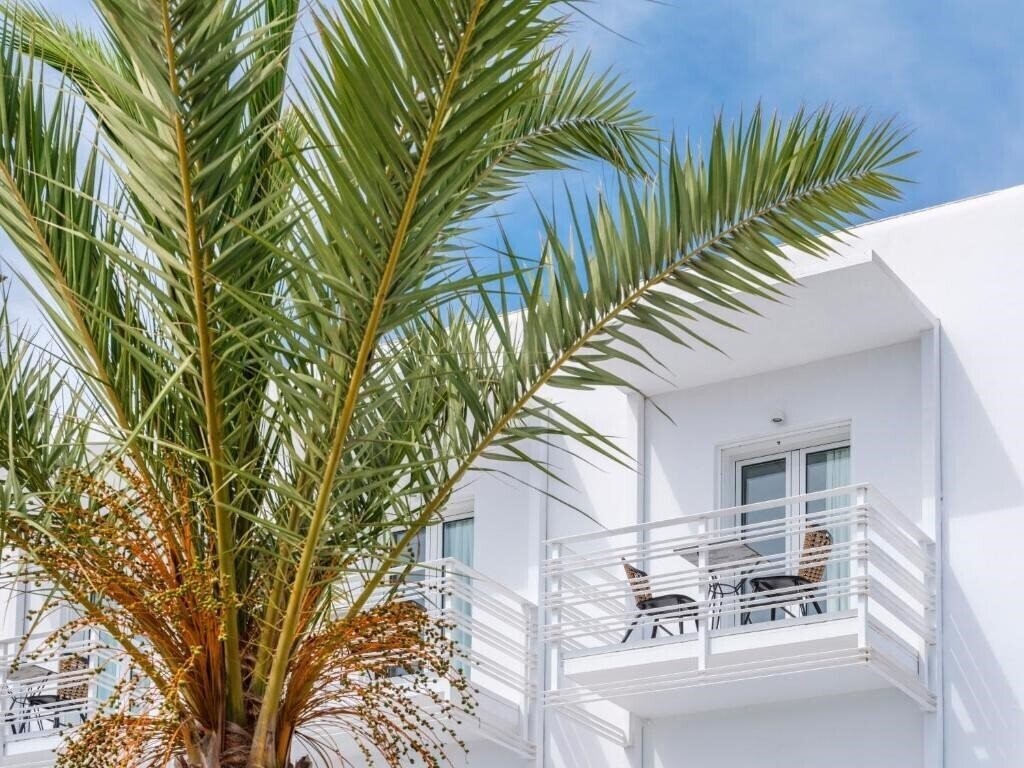 Апартаменти Axel Beach Mykonos (ex. Three Shades Mykonos) 4*