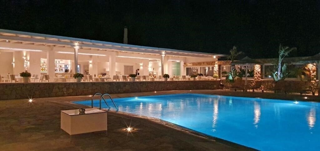 Территория Yiannaki 4*