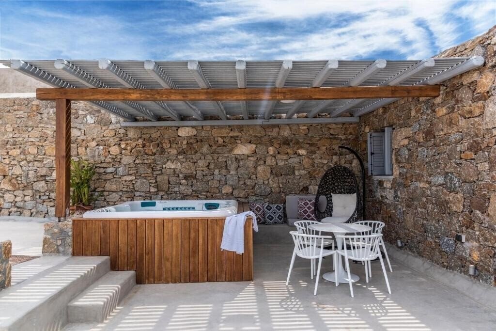 Территория The Etesian Resort 4*