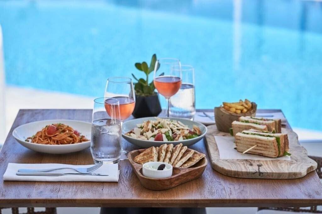 Апартаменты Paradise View Hotel 3*