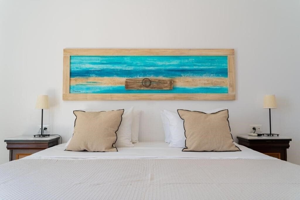 Панорама Rhenia 4*